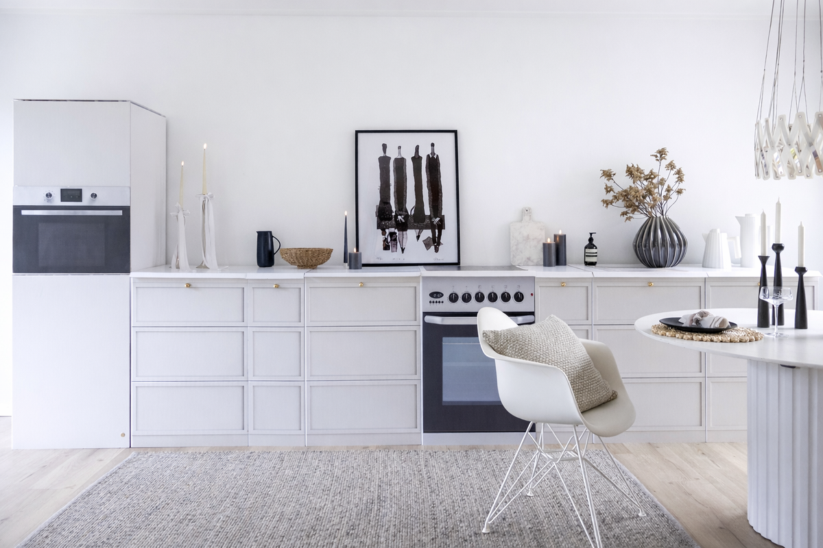 Pack de cuisine factice PREMIUM en carton, implantation droite pour home staging