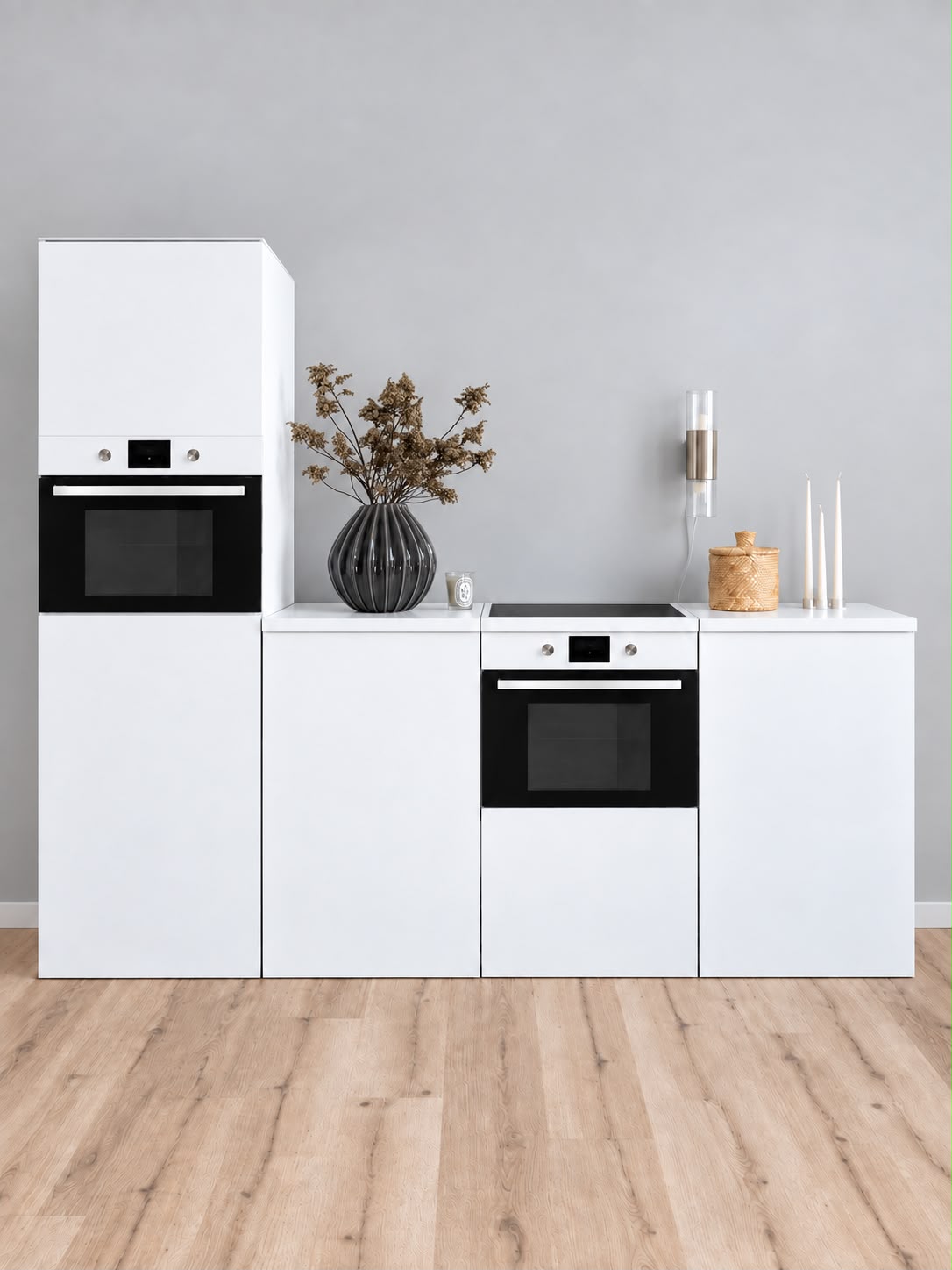 Pack cuisine ESSENTIAL 240 cm blanc avec colonne pour le Home Staging professionnel